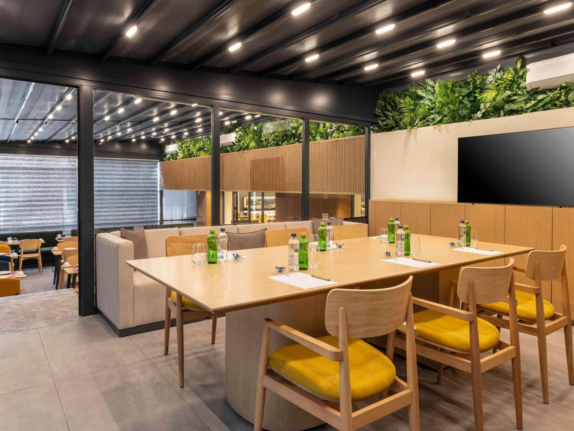 Ibis Istanbul Sisli Hotel Exterior foto